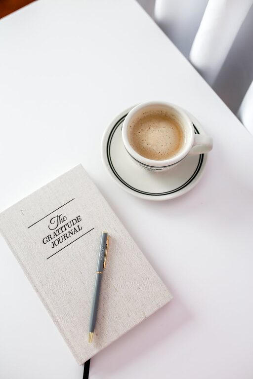 How to Start a Gratitude Journal: A Simple Guide to Daily Positivity